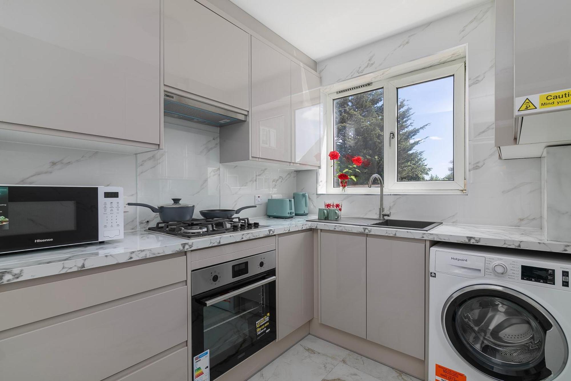 A Stunning Flat In London, Gants Hill * Redbridge