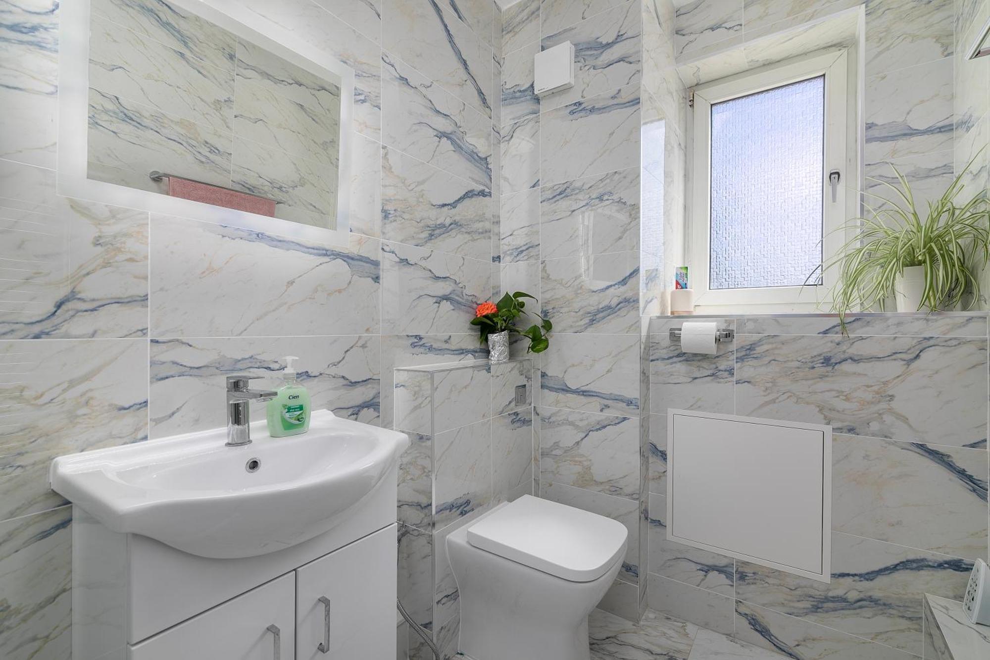 Apartment A Stunning Flat In London, Gants Hill *